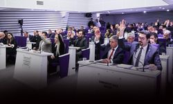 Karşılıklı bol göndermeli meclis: AK Parti-CHP arasında Phuket atışması!