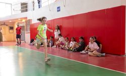 Karşıyaka Sportif Yetenek Ölçüm Merkezi yarıyıl tatilinde gençleri bekliyor