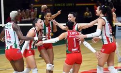 Karşıyaka voleybolda evinde terliyor