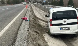 Kontrolden çıkana otomobil kanala savruldu: 1'i çocuk 3 yaralı!