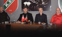 Karşıyaka'da istifa masada kaldı... Cicibaş ile yola devam!