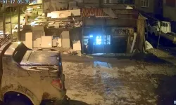 Mermer dükkanında hırsızlık: Camdan girip kapıdan çıktılar!