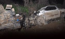 Traktör ile pikap çarpıştı: Sürücüler hastanelik!