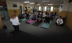 Efes Selçuk’ta kadınlar yogada buluşuyor