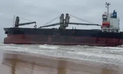 Kaptanı rahatsızlanan gemi İstanbul'da karaya oturdu!