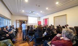 Kent konuşuyor, İzmir dinliyor