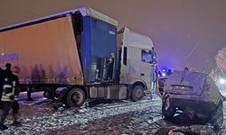 Erzurum'da feci kaza: 4 kişi hayatını kaybetti