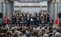 Bornova'da müzikle laik Cumhuriyet vurgusu