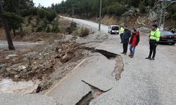 Denizli'de sağanak sonucu dereler taştı