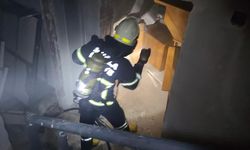 Fethiye'de inşaatın bodrum katında çıkan yangında ev eşyaları yandı