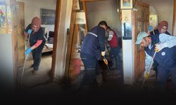 Seferihisar’da sel ve fırtınanın izleri siliniyor... 45 ev temizlendi!