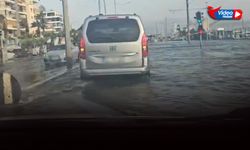 Fırtına hayatı felç etti: İzmir'de deniz taştı!