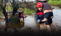 Bel hizasındaki suda zorlu kurtarma: İtfaiyeden insanlık dersi