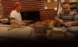 İzmir'de iyiliğin yeni adı: Askıda kıymalı pide!