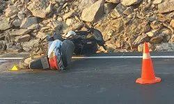 Kontrolü kaybetti, elektrik direğine çarptı: Motosiklet sürücüsü öldü!
