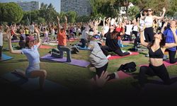 Karşıyaka’da Sevgililer Günü’ne özel yoga buluşması