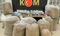 Manisa'da dev kaçak sigara baskını: Yüzlerce kilo tütün ele geçirildi!