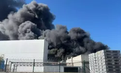 Manisa'da oyuncak fabrikasında yangın!