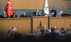 Büyükşehir’de meclis mesaisi sona erdi... Tugay’a 2 milyarlık kredi yetkisi!