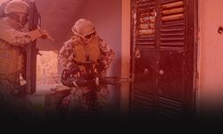 İzmir'de zehir tacirlerine büyük darbe... Tonlarca yasaklı madde ele geçirildi!