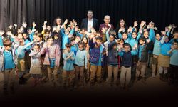 Seferihisar’da miniklerden anlamlı ziyaret: Başkan Yetişkin öğrencilerle buluştu