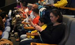 İzmir'de 'sevgi ilmekleri'