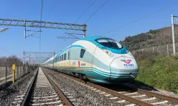 Yüksek Hızlı Tren'in çarptığı yaya hayatını kaybetti