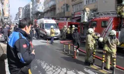 Fatih'te gelinlik mağazasında korkutan yangın!