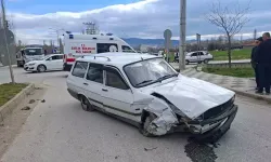 Kütahya'da otomobiller çarpıştı: 2 yaralı
