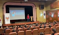 Bayındır'da polisler, öğrencileri bilgilendirdi