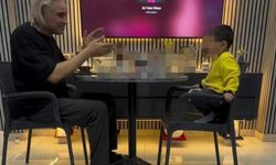 İzmir'de 3 yaşındaki çocuğunu alkol masasına oturtan baba gözaltına alındı