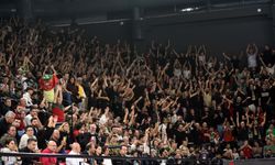 Karşıyaka çift cephede