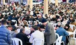 Manisa'da iftar sofrası bu kez Kırkağaç'ta kuruldu