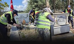Torbalı’da şehit mezarlıklarında kapsamlı bakım çalışması