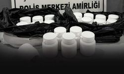İzmir'de zehire geçit yok... Bin 85 adet hap ele geçirildi