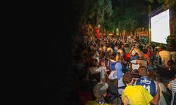 Buca'da milli maç heyecanı dev ekranda yaşanacak!