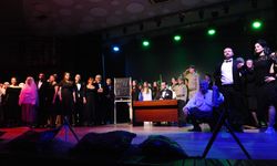 Çanakkale ruhu Karşıyaka’da sahneye taşındı