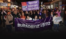 Çeşme’de 8 Mart etkinlikleri dayanışma yürüyüşüyle taçlandı