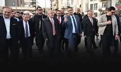 Özdağ’dan Abide-i Hürriyet Meydanı’na tam not: Eşki’ye övgüler