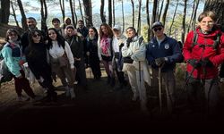 Gençler baharı Efes-Mimas Yolu’nda doğayla karşıladı