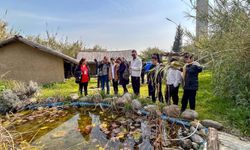 Bornova’da işitme engelli öğrencilere diş taraması ve tarih yolculuğu