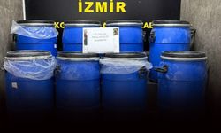 İzmir'de zehir minibüsüne baskın: 830 bin hap ele geçirildi!