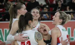 Karşıyaka filede Havran önünde