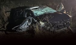 Kontrolden çıkan otomobil şarampole devrildi: 3 kişi hastanelik!