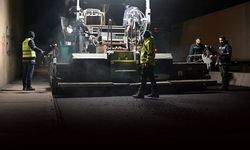 Sağanakların ardından Bornova'da asfalt mesaisi!