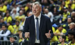 Sarunas Jasikevicius, Dubai'de mahsur kaldı!