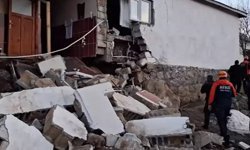 Ağrı'da korkutan deprem: Köylerde hasar var