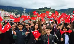 Manisa'da 23 Nisan coşkuyla kutlandı