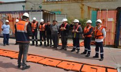 Kuşadası'nda denizde kimyasal sızıntı tatbikatı yapıldı