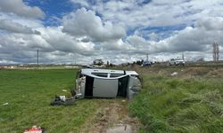 Uşak'ta tarlaya devrilen otomobildeki 4 kişi yaralandı